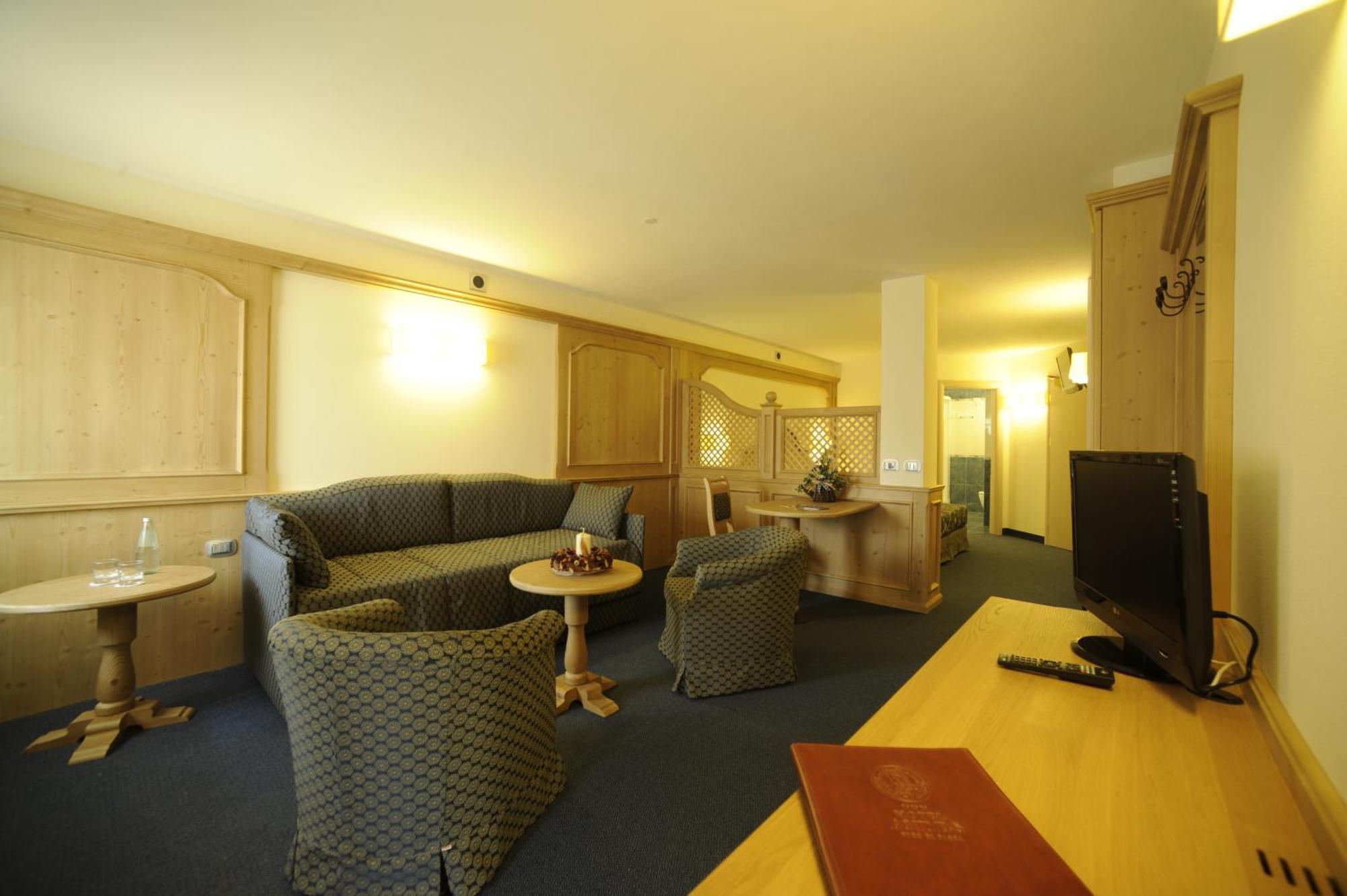 Family Hotel Andes - Only For Family Vigo di Fassa Exterior photo