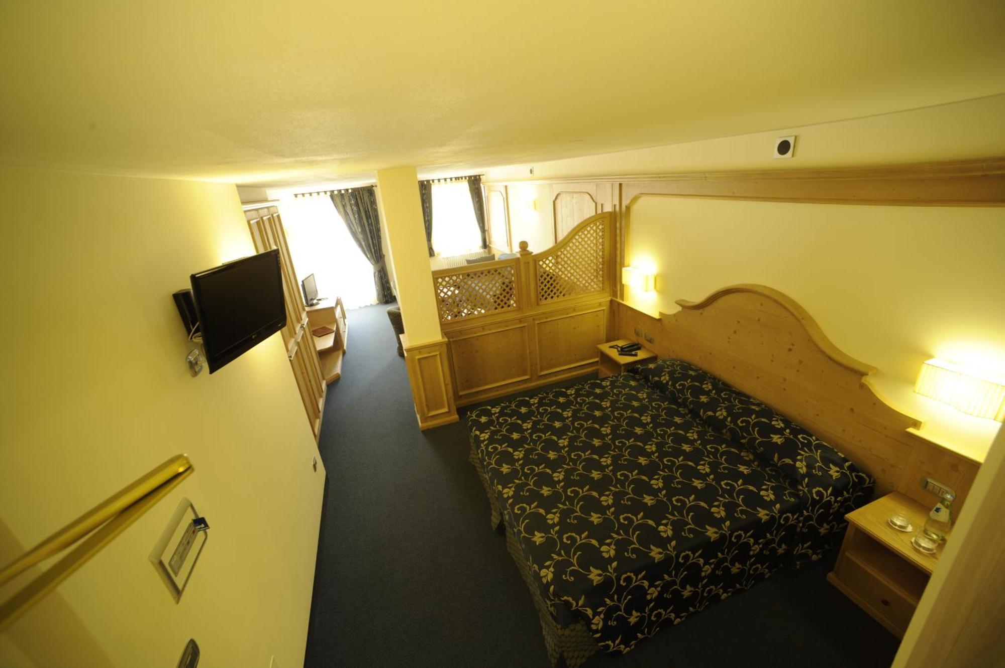 Family Hotel Andes - Only For Family Vigo di Fassa Exterior photo