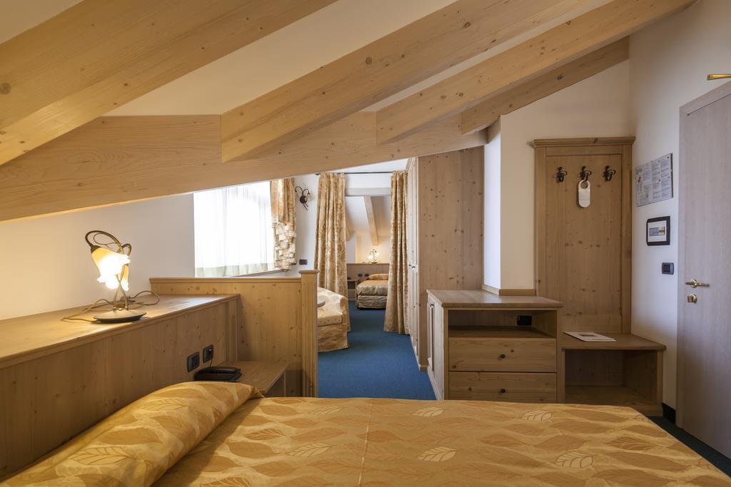Family Hotel Andes - Only For Family Vigo di Fassa Room photo